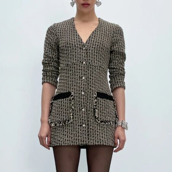 NWT ZARA SIZE MEDIUM TEXTURED BLAZER DRESS WITH JEWEL BUTTON - Picture 1 of 5